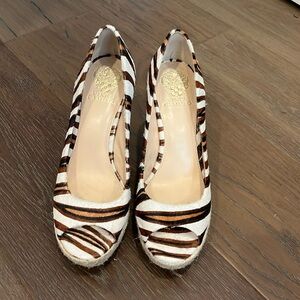 Vince Camuto Totsi Espadrille Wedge Zebra Cow/Pony Hair Wedge Size 8.5